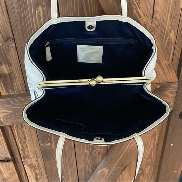 Coach Purse - Picture 4 of 5